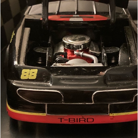 Scale Stock Car #88 Bank - Picture 8 of 9